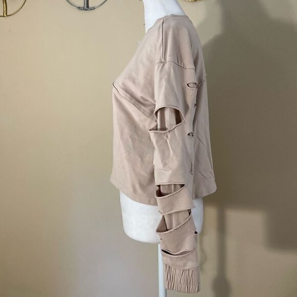 Engineered Life Faux Distressed Sleeve Cropped Athletic Sweatshirt Large - Picture 2 of 9